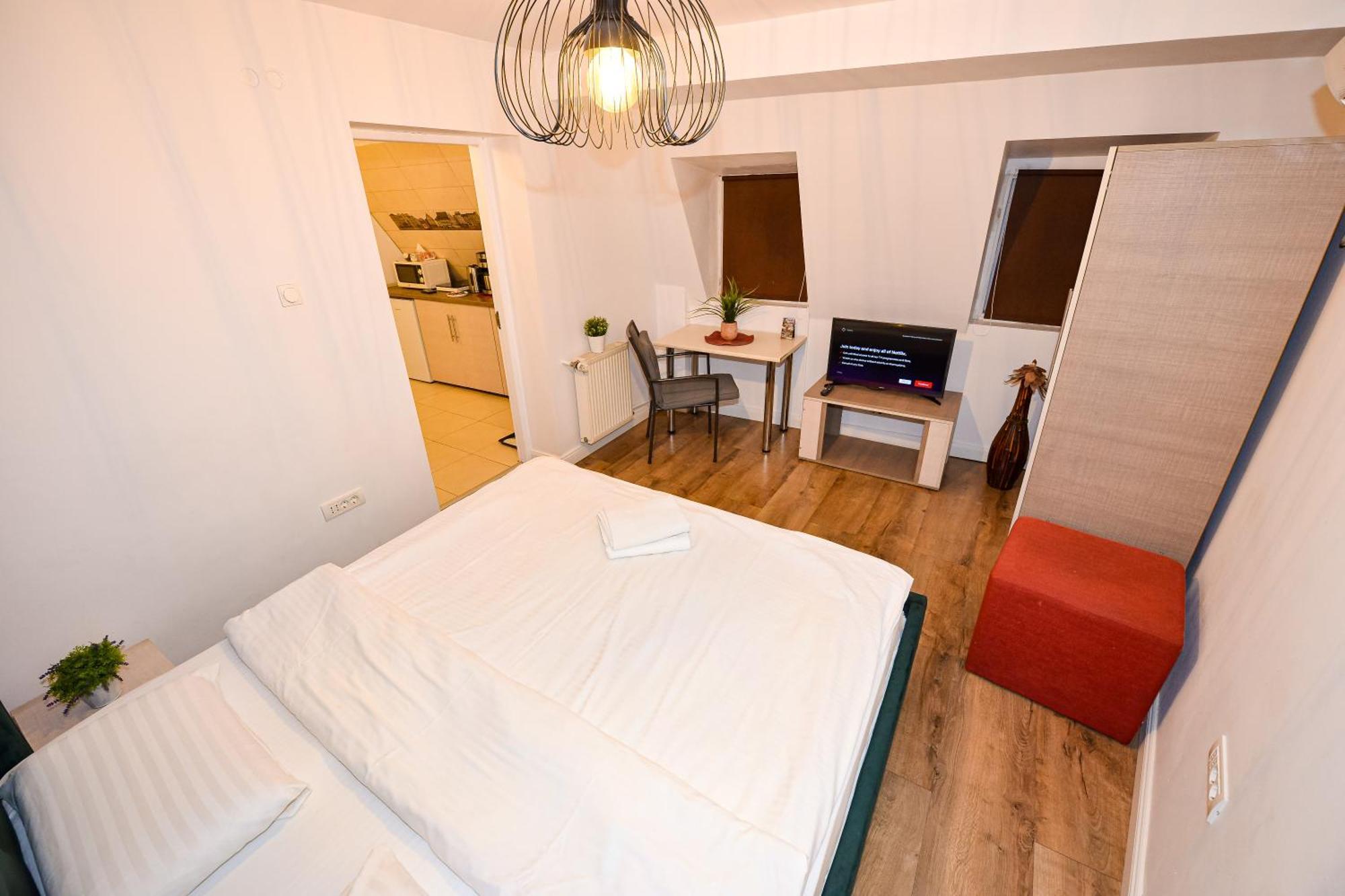 The Lincoln Suites - Central Shabbat Friendly Apartments Bucureşti Eksteriør bilde